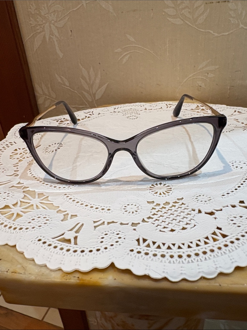 Dolce & Gabbana Stylish Cat Eye~ Butterfly Eye Glass Frames DG3258